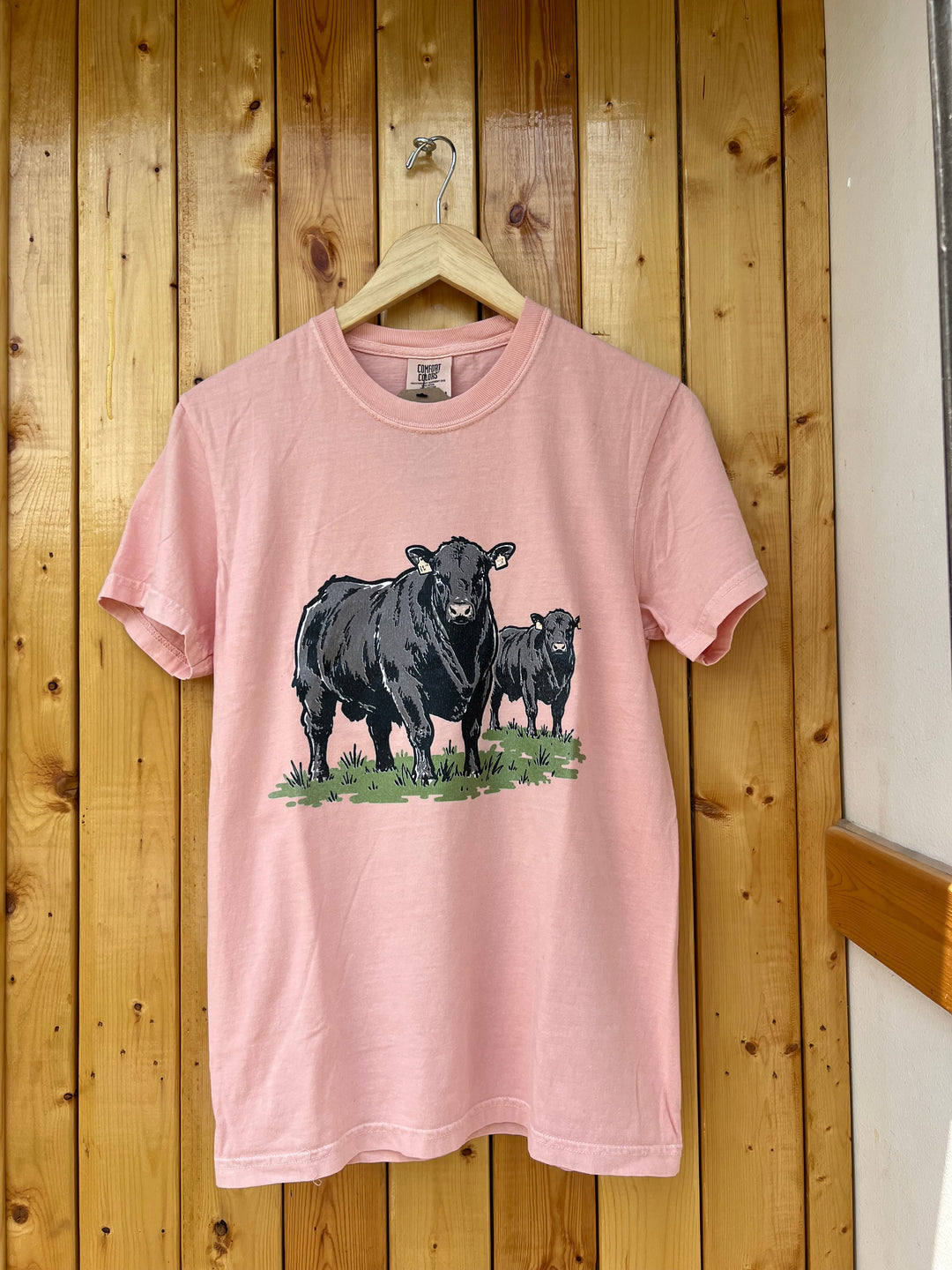 Angus Studs T-Shirt-Peach