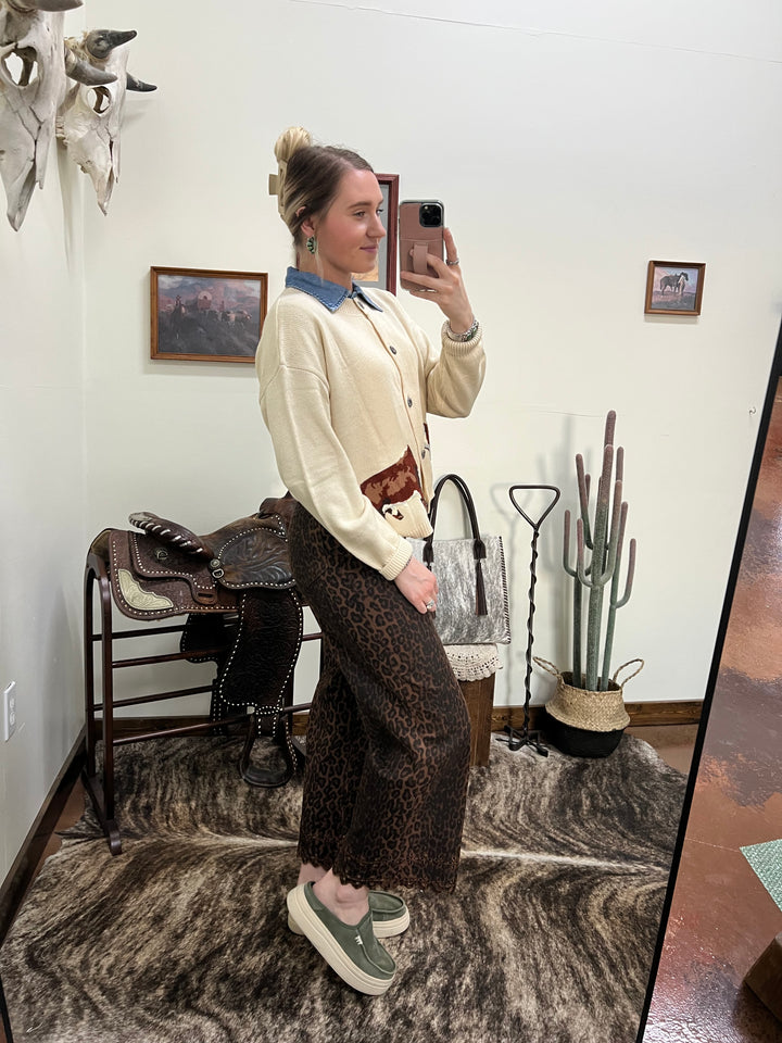 Leopard Eyelet Jeans{LARGE ONLY}