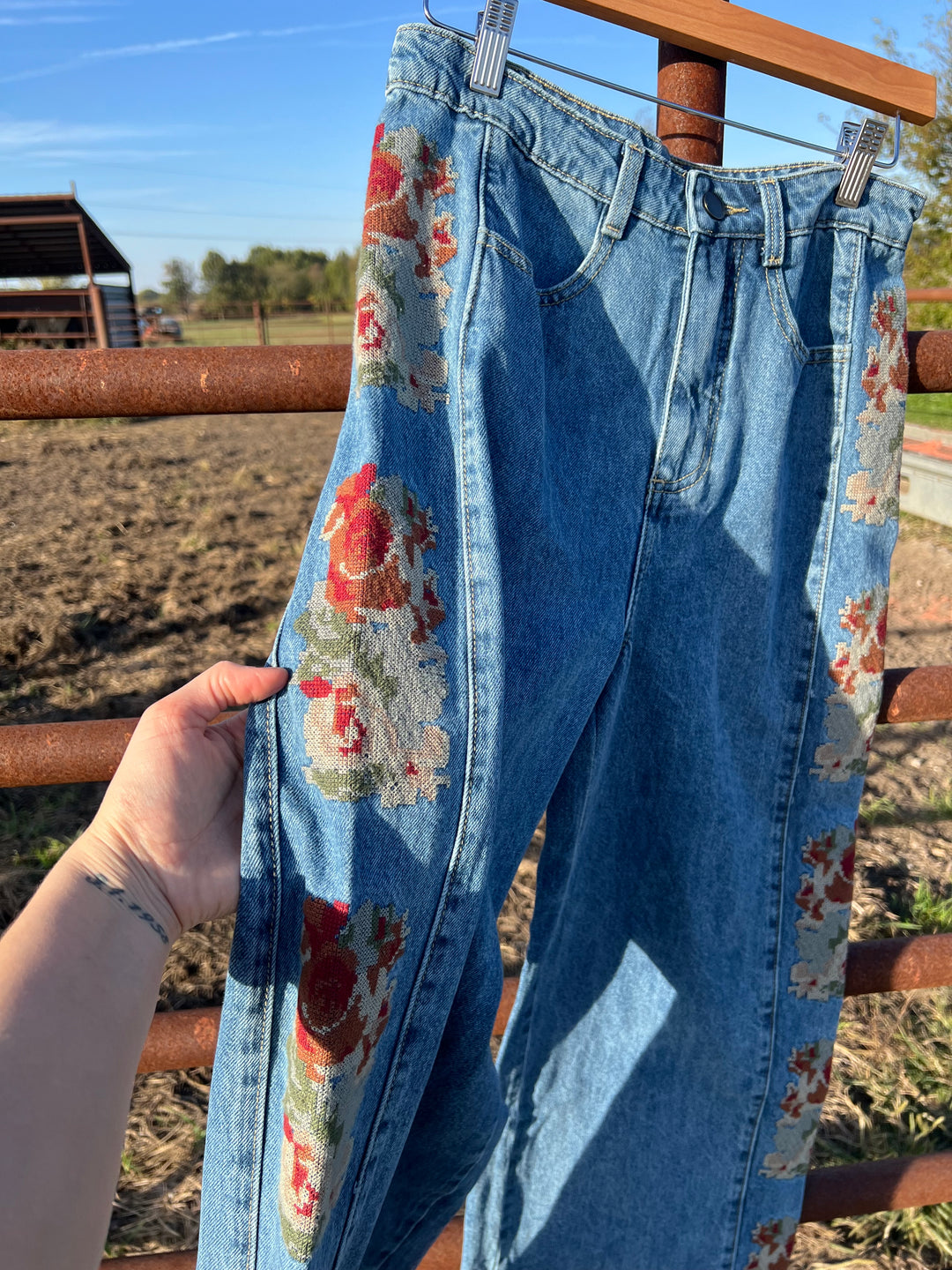 Floral Embroidery Wide Leg Jeans