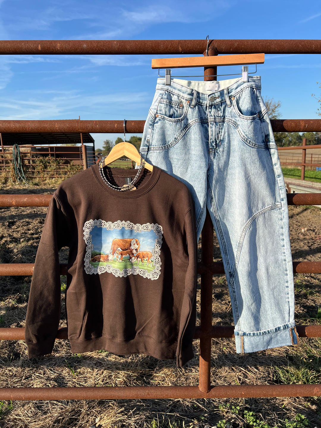 Hereford Doily Crewneck