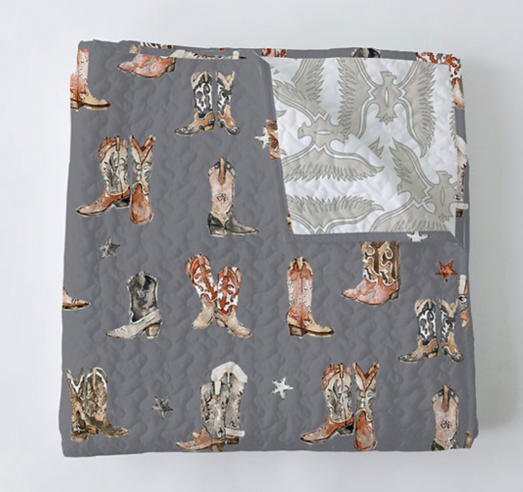 Thunderbird Boots Charcoal Quilt Set