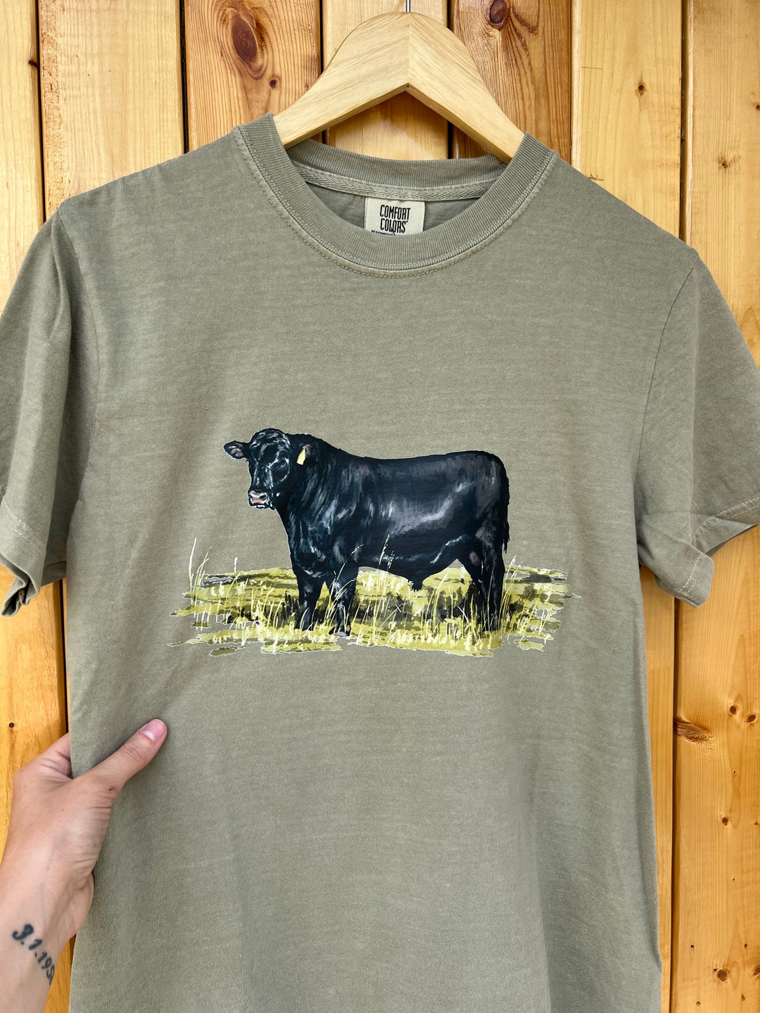 Watercolor Angus Tee-Khaki