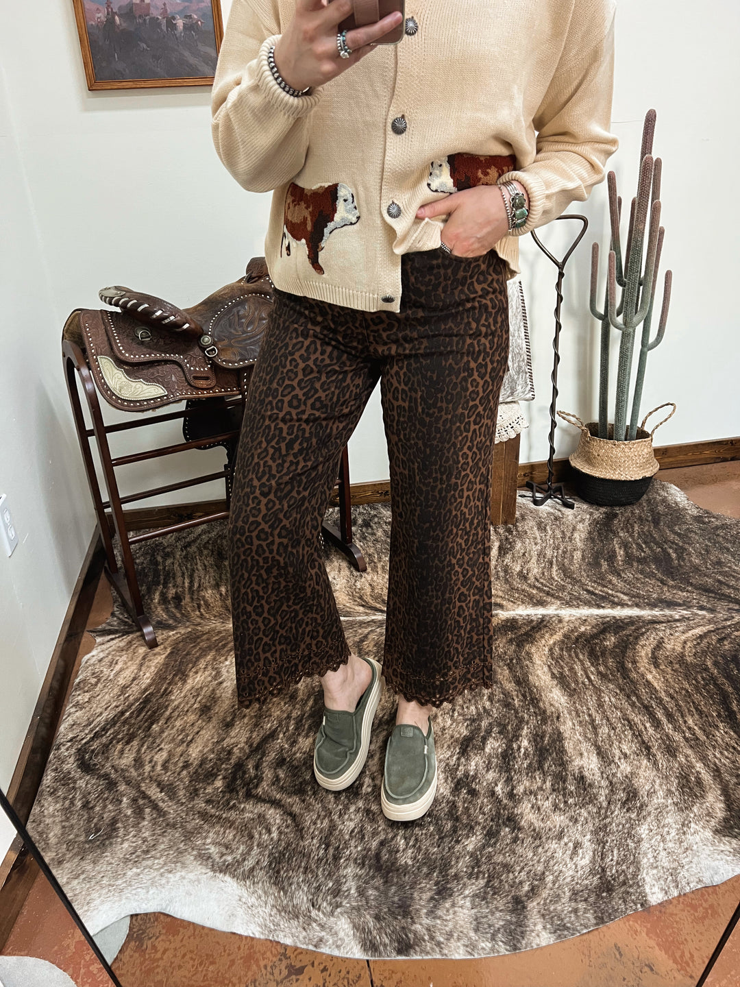 Leopard Eyelet Jeans{LARGE ONLY}