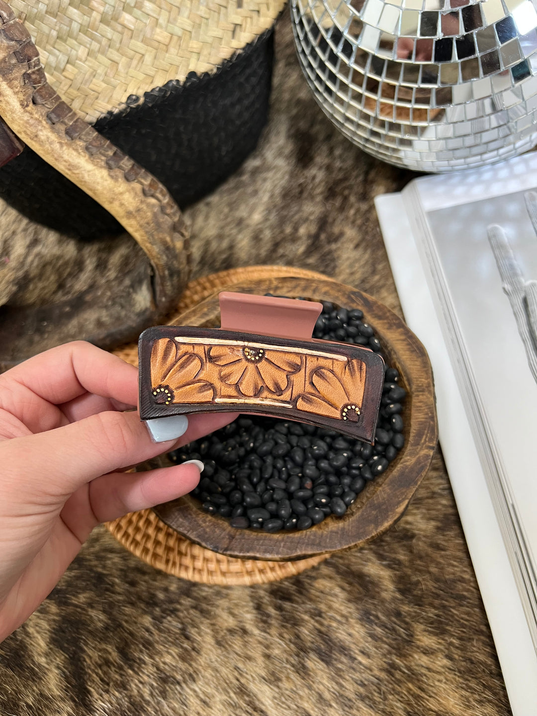 Daisy Hand Tooled Hair Clip{3 Colors}