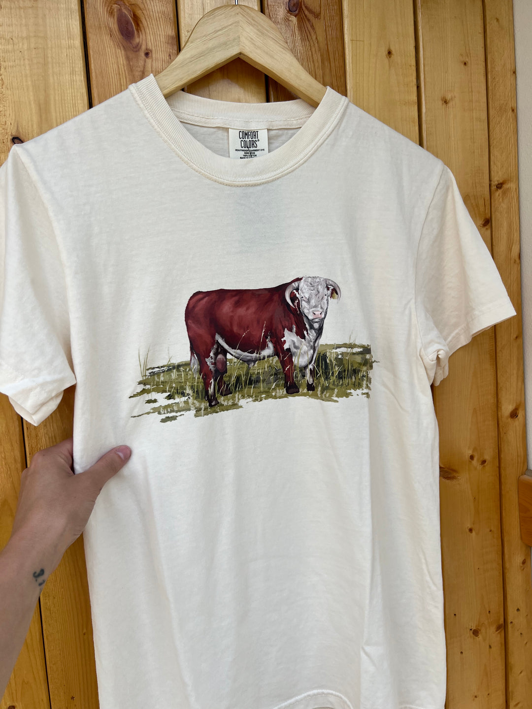 Watercolor Hereford Tee-Cream