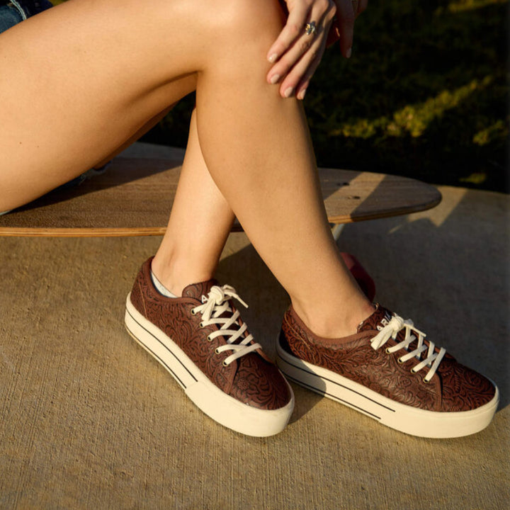 Ariat: Floral Emboss Tennis-Brown