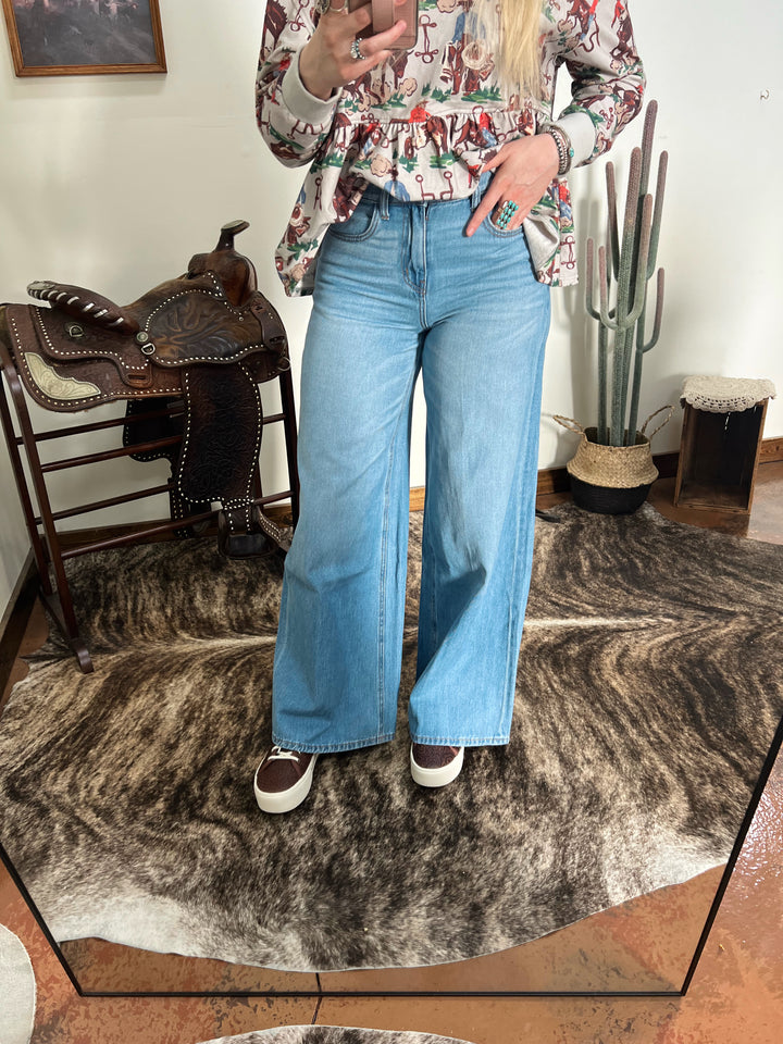 Ariat: Calamity Wide Leg Jeans