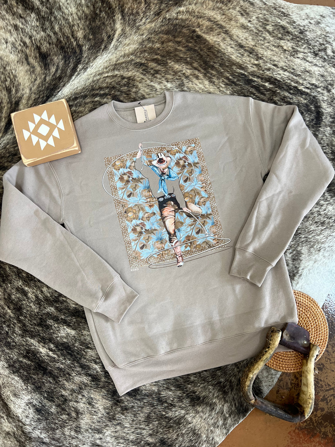 Roper Fade Away XOXO Sweatshirt