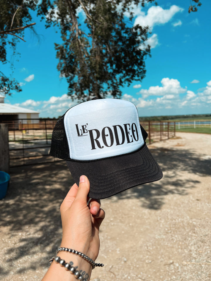Le Rodeo’ Trucker Hat