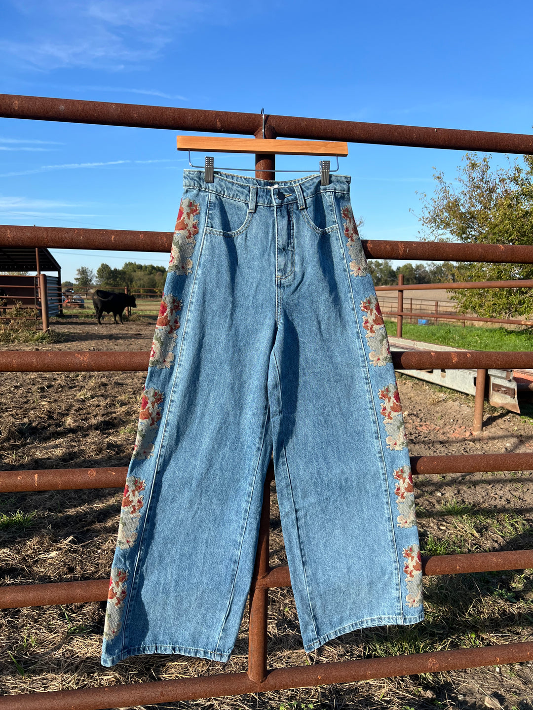 Floral Embroidery Wide Leg Jeans