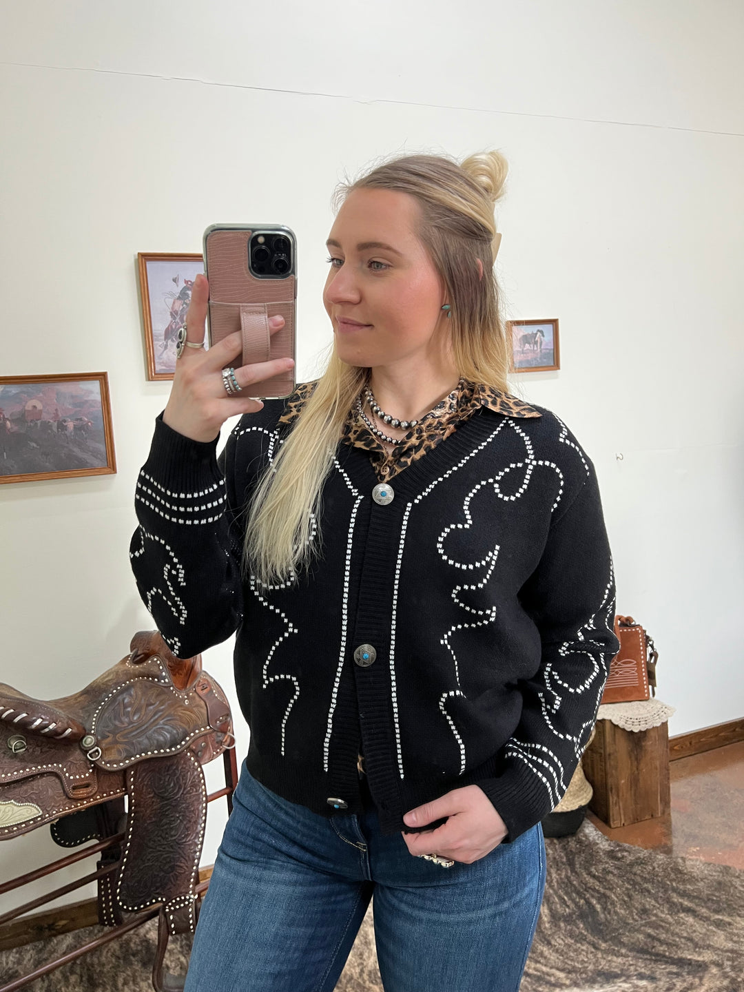 Boot Stitch Saddle Knit Cardigan-Black