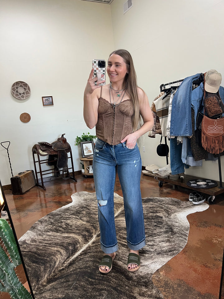 The Dax Straight Leg Jeans{Size 5/26 ONLY}