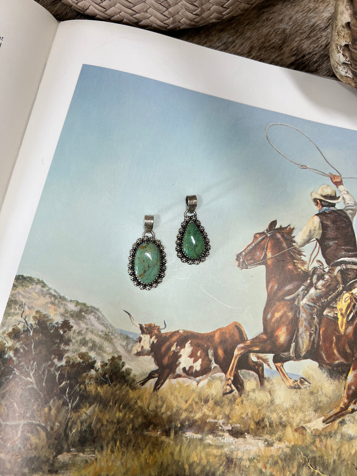 The Dustin Pendant