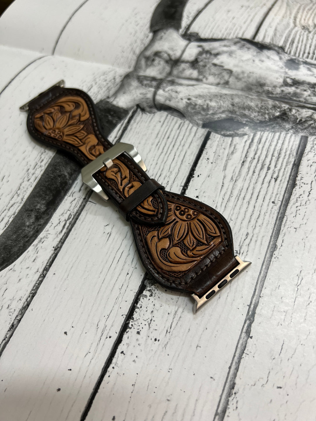 The Leighton Apple Watch Band