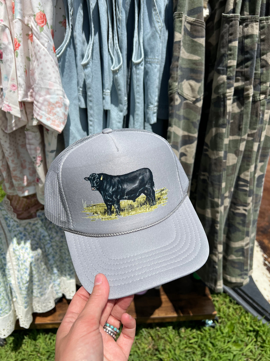 Angus Trucker Hat{Multiple Colors}