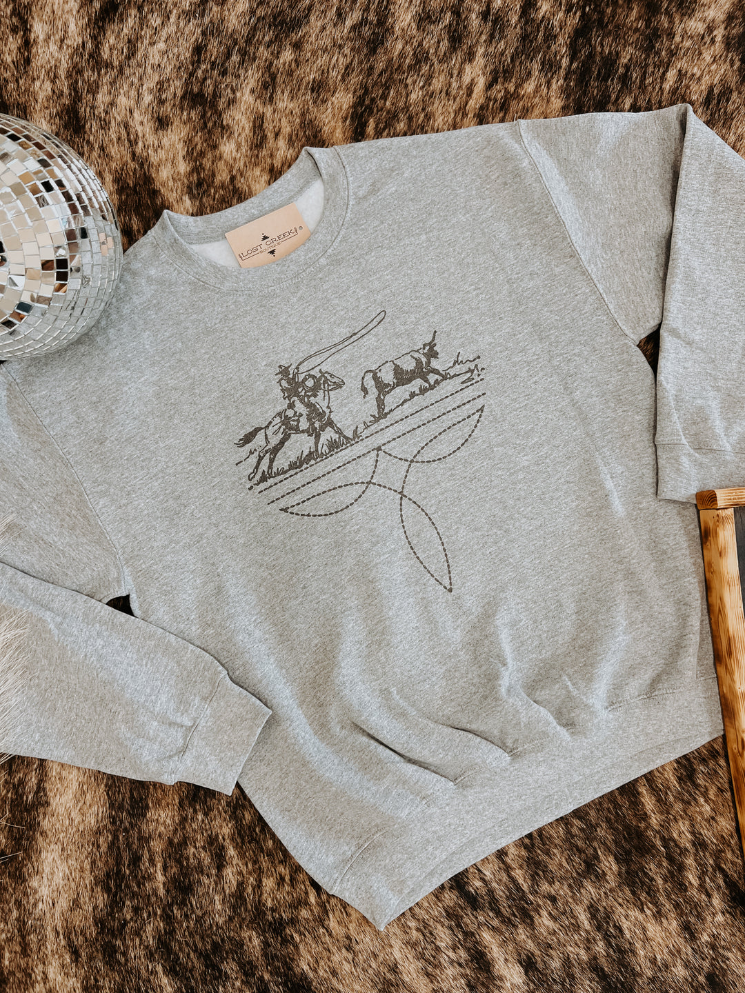 Rope Em’ Stitch Crewneck-Grey