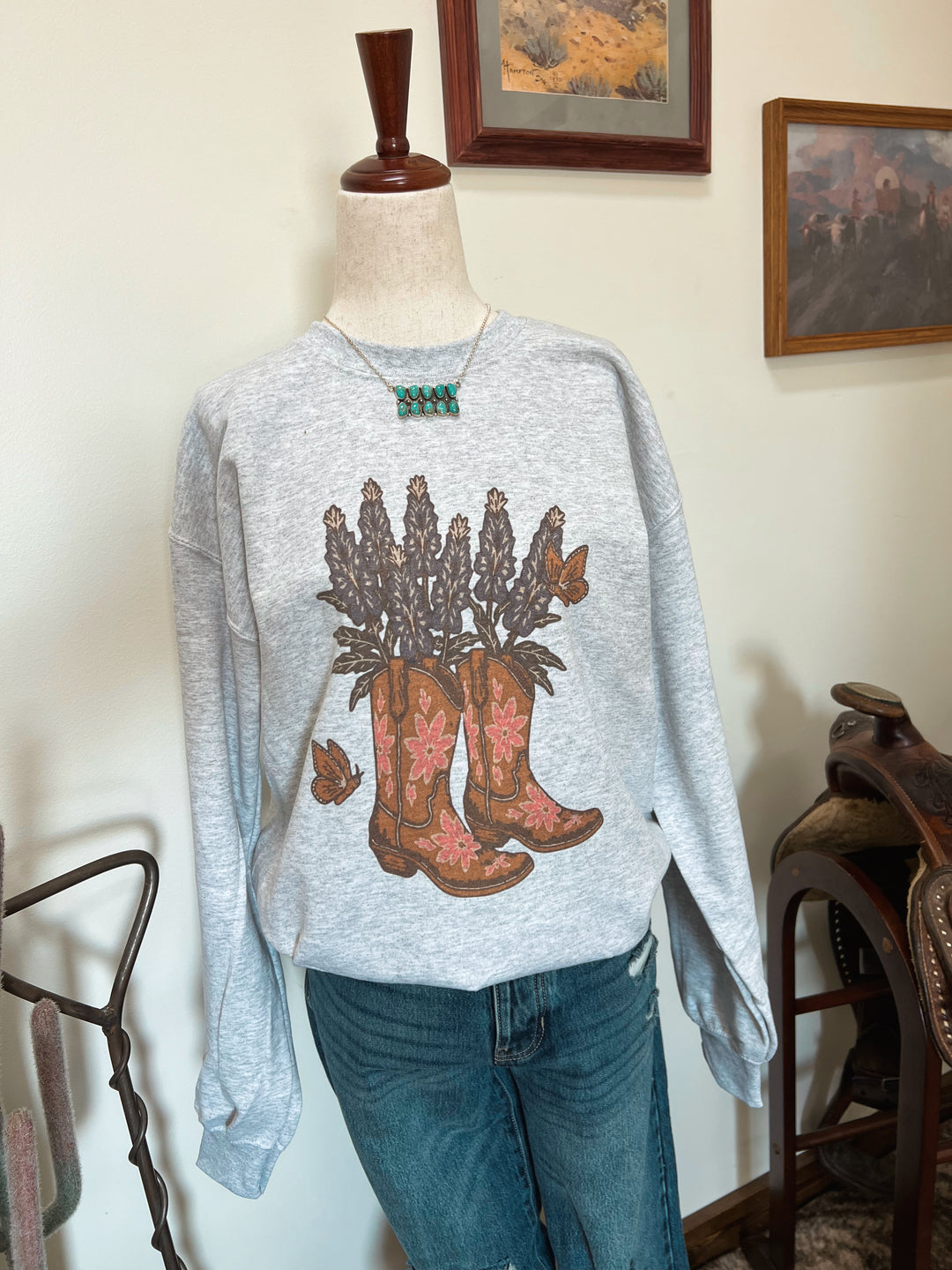Texas Bloomin Boots Crewneck