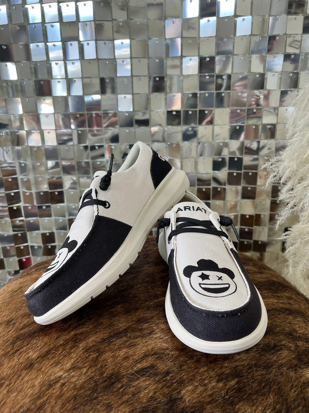 Ariat: Milton Menasco Hilo Slip-Ons