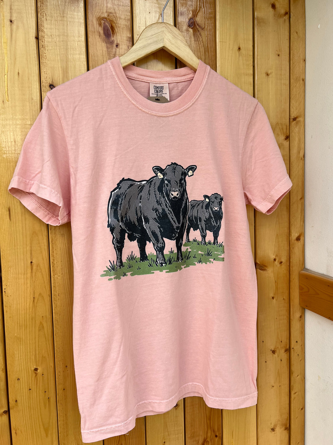 Angus Studs T-Shirt-Peach