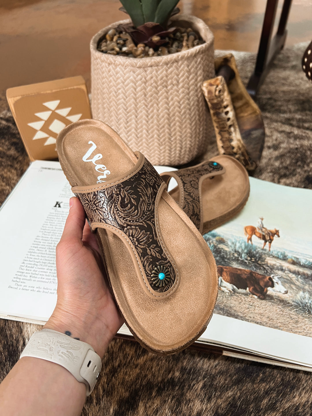 The Boone Sandals