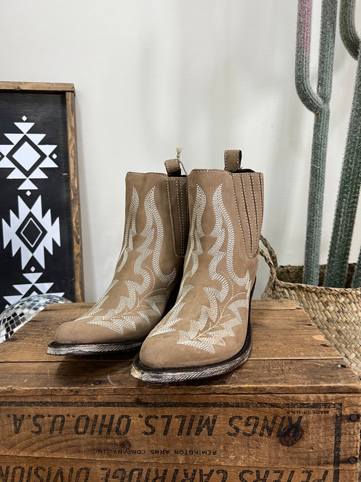Simone Taupe Booties- Liberty Black{SIZE 6.5}