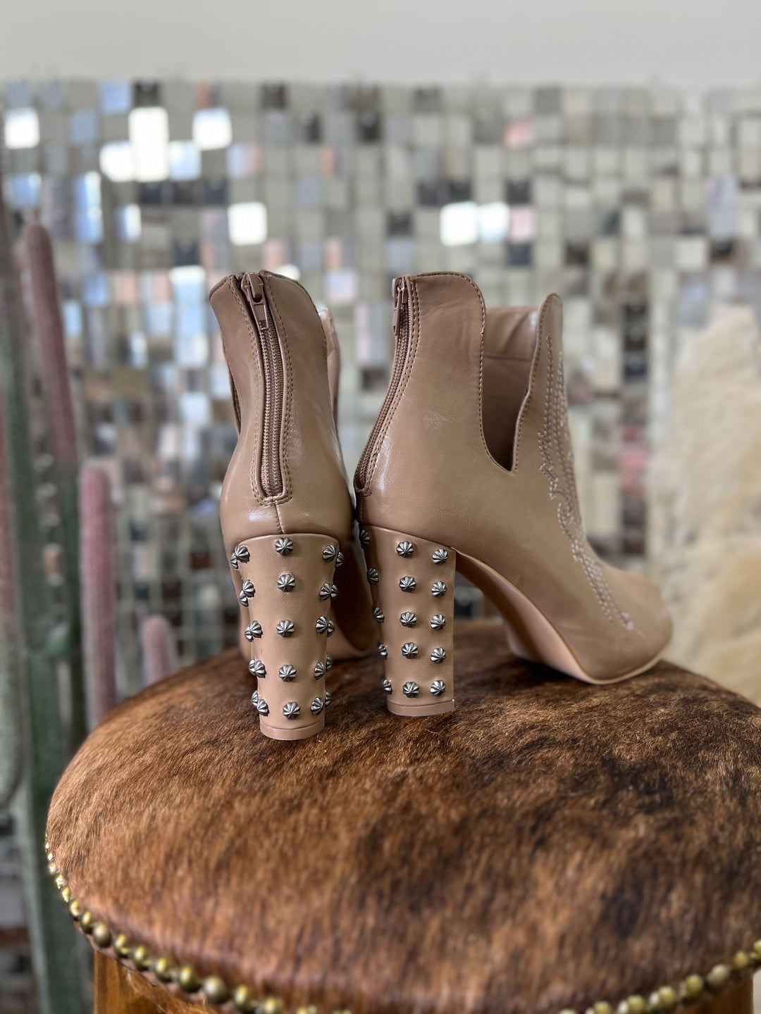 Stitch Pumps-Sand