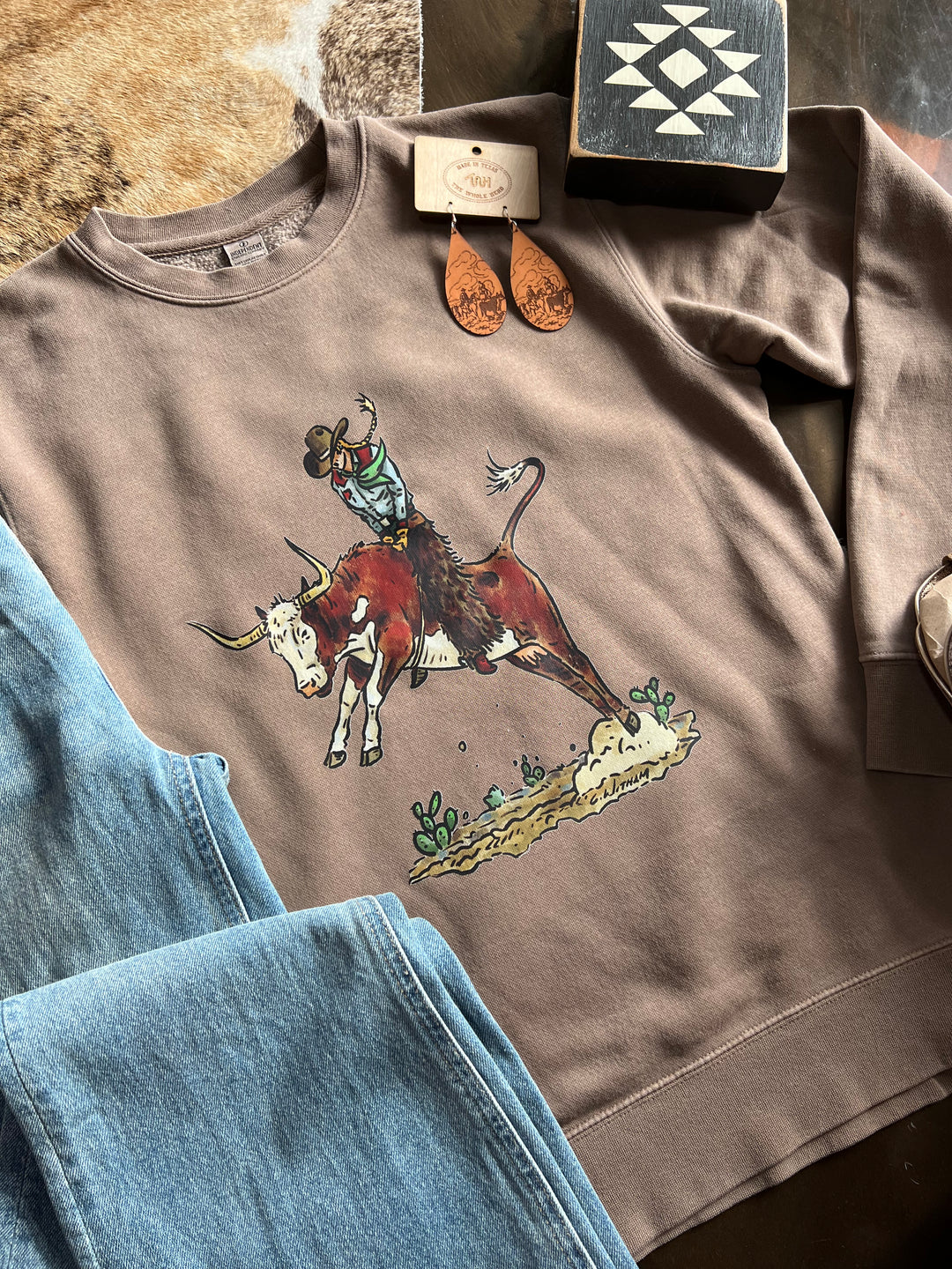 Rowdy Cowgal Crewneck-Mocha