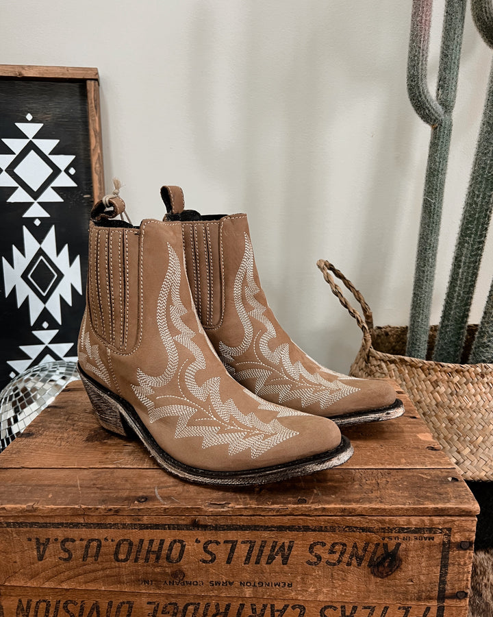 Simone Taupe Booties- Liberty Black{SIZE 6.5}
