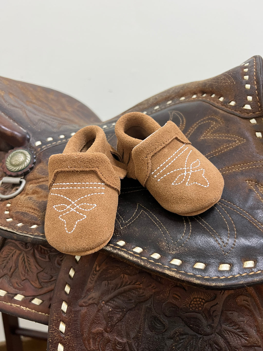 Boot Stitch Baby Moc-Brown Suede