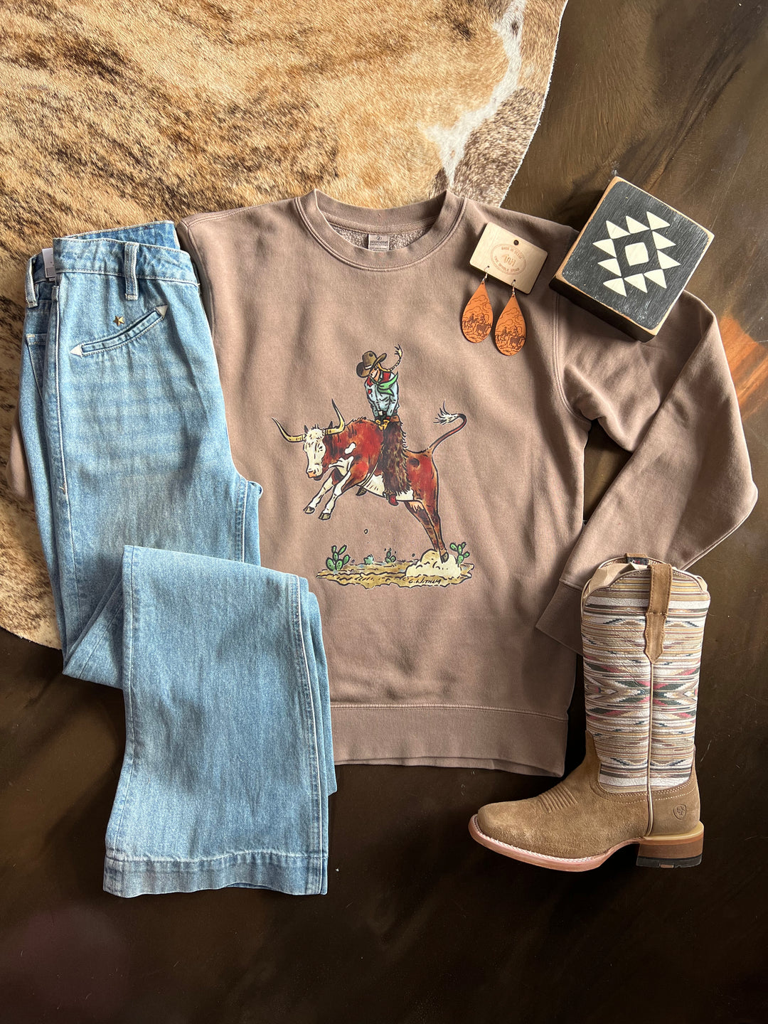 Rowdy Cowgal Crewneck-Mocha