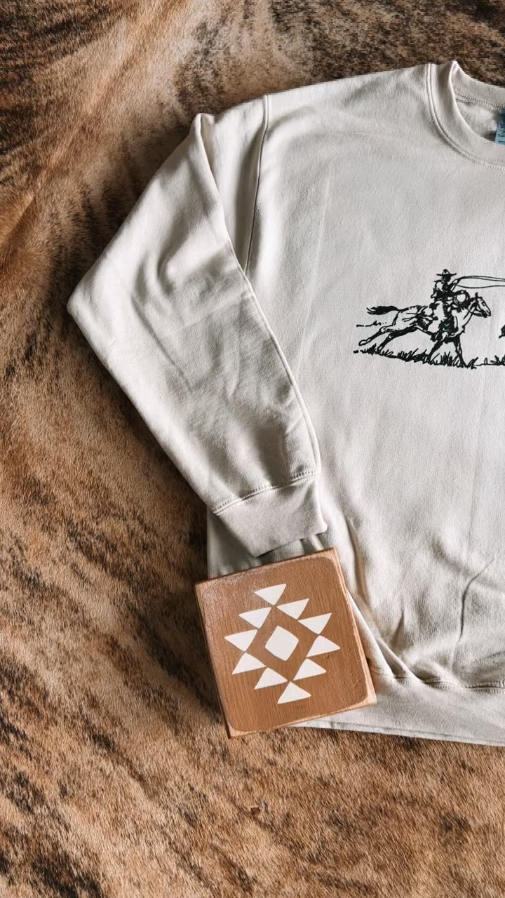 Rope Em’ Crewneck-Sand