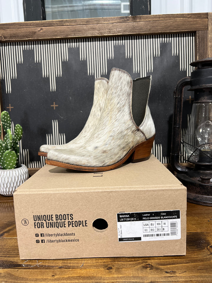 (SIZES 8-8.5)Granizo Cafe' Liberty Black Booties